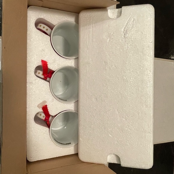 HARD TO FIND Campbell’s three month collection of month mugs - Picture 4 of 16